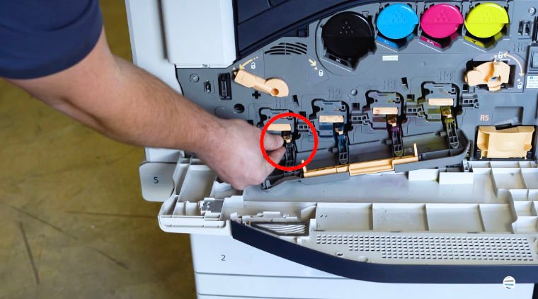 How to Replace Drum on Xerox AltaLink C8000_B8000_Step 7