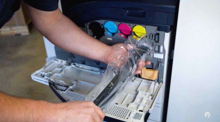 How to Replace Transfer Belt Cleaner on Xerox AltaLink C8000 or B8000 Series_Step 5