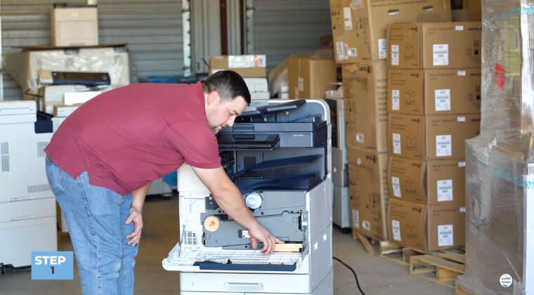 How to Replace Waste Container_Xerox AltaLink B8200 Series_Step 1
