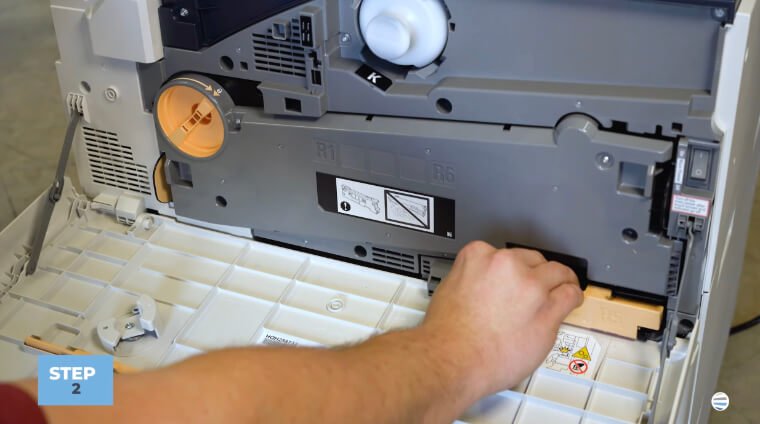 How to Replace Waste Container_Xerox AltaLink B8200 Series_Step 2