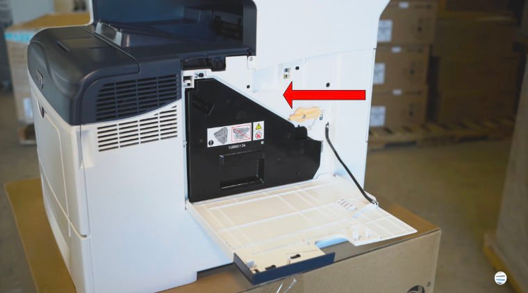 How to Replace Waste Toner Container on Xerox VersaLink C400_C405_Step 2